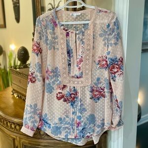 DR2 Beautiful Long Sleeve Blouse with Roll Tab